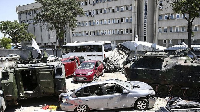 İşte darbe gecesi telsiz konuşmaları! - Resim: 1
