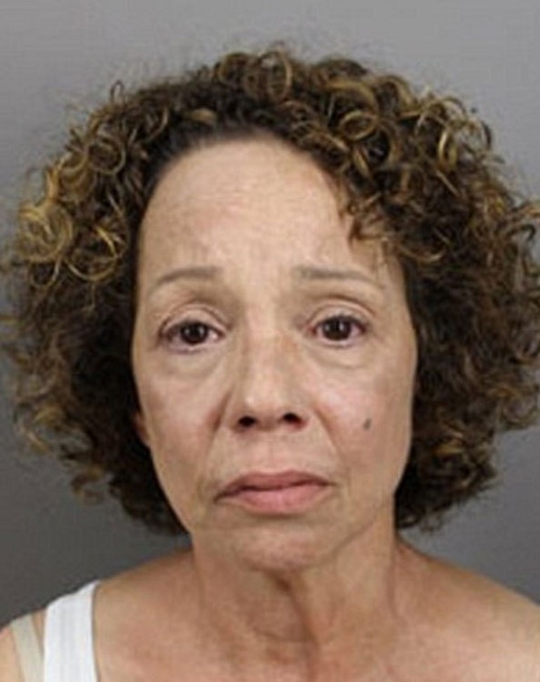 Mariah Carey'nin ablası fuhuş iddiasıyla tutuklandı, o selfie çekti! - Resim: 1