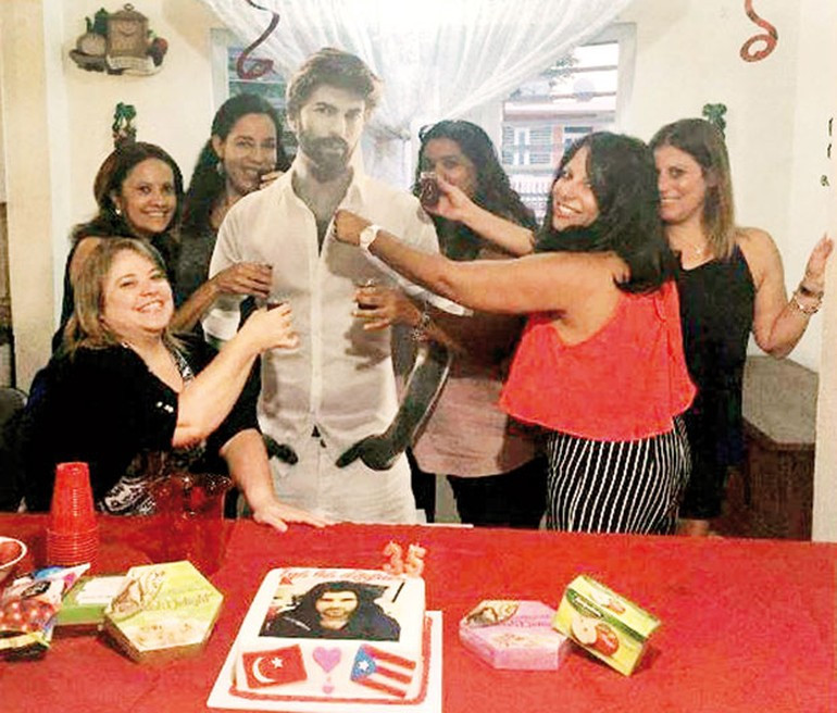 Engin Akyürek hayranları yok artık dedirtti! - Resim: 2