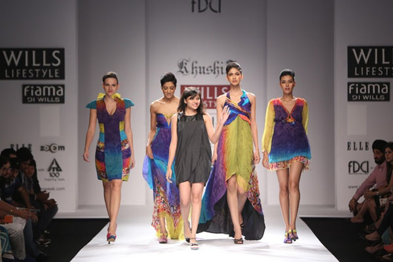 Reina'daki saldırıda Hint sinemacı ile genç modacı da hayatını kaybetti - Resim: 2