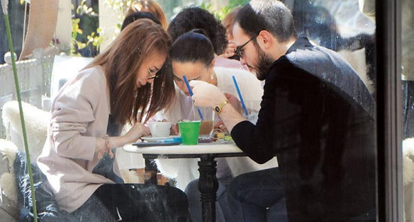 Elçin Sangu ile Türkü Turan'ın yemeğine Instagram arası - Resim: 1