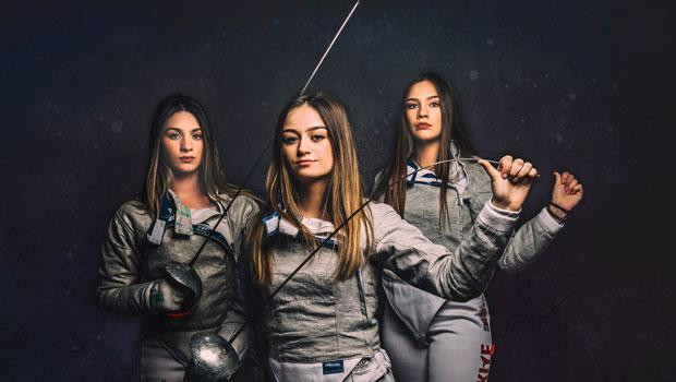 Eskrimci kızların tek sıkıntısı pantolon giyememek - Resim: 1