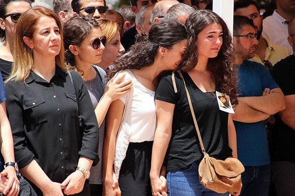 Şehit öğretmen Şenay Aybüke Yalçın'ın son fotoğrafı - Resim: 1