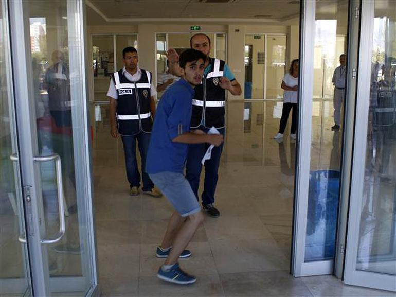 LYS 2017'den manzaralar.. LYS-1 Matematik sınavı tamamlandı - Resim: 1