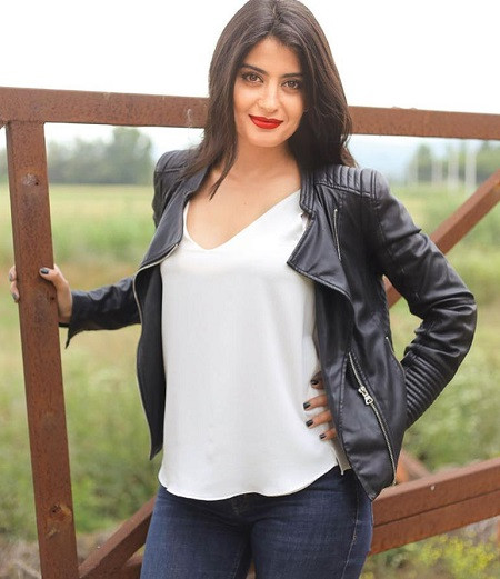 İsimsizler'de teröristi canlandıran Emel Dede'ye tepkiler! - Resim: 2