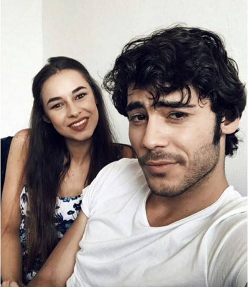 İstanbullu Gelin oyuncuları aşk yaşıyor - Resim: 1