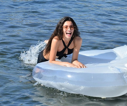 Sinan Akçıl'ın sevgilisi Otilia'nın içine su serpecek mesaj - Resim: 2