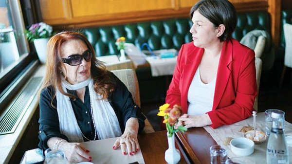 Muhterem Nur'un büyük trajedisi: Ölüme terk edildim, 12 yaşında tecavüze uğradım - Resim: 5