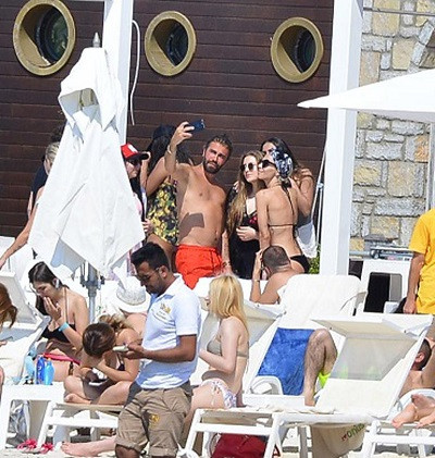 Öykü Serter ile Kemal Doğulu'nun Bodrum tatili - Resim: 2