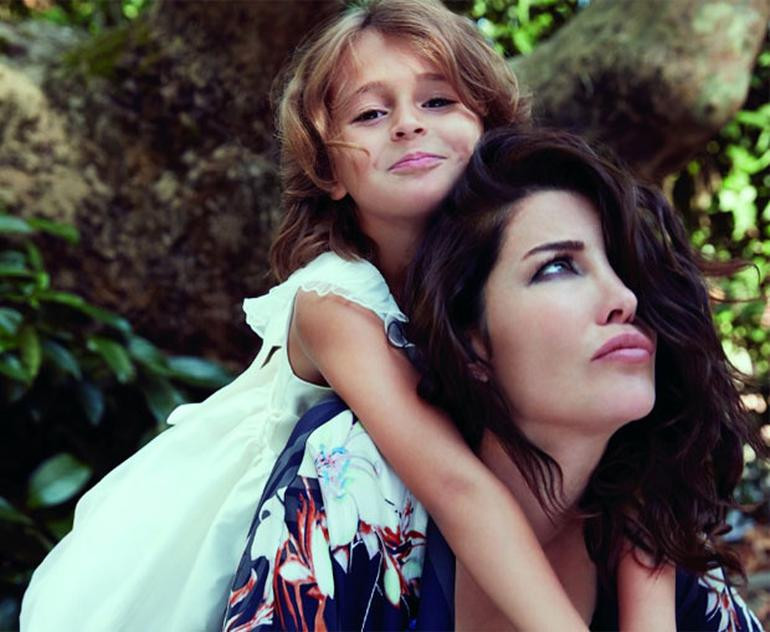 Deniz Akkaya: Hülya Avşar'ın toz zerresi kadar değeri yok - Resim: 1