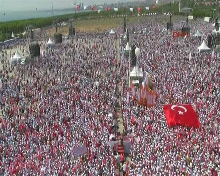 CHP'nin Adalet Mitingi #CANLI: Maltepe Park doldu bile - Resim: 1