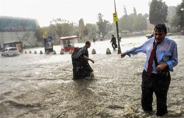 Istanbul Son Dakika: Fırtına ve dolu yağışı İstanbul'u neden bu kadar şiddetli vurdu? - Resim: 1