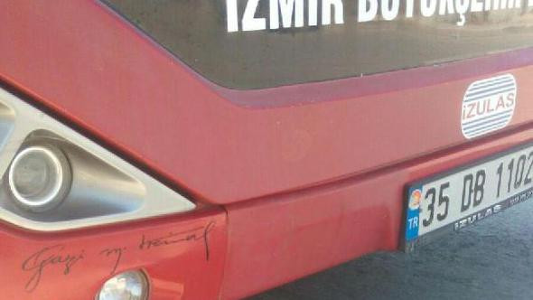 Otobüste Atatürk fotoğrafına soruşturma tartışma yarattı - Resim: 1