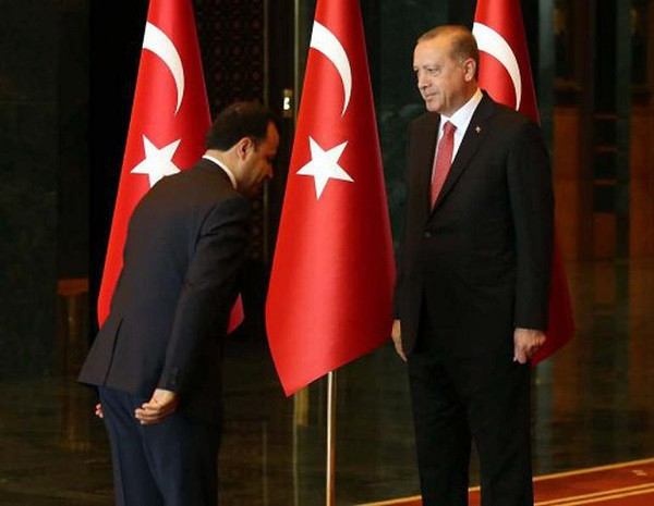 AYM Başkanı Arslan'dan Erdoğan'lı fotoğrafa açıklama: Hakaret - Resim: 1