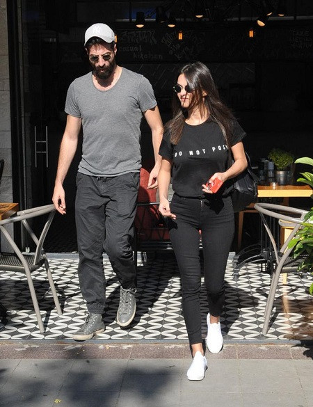 Hande Soral: Eşimin ayaklarını yıkarım ama - Resim: 1