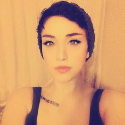 Kanser hastası tasarımcı Emel Gözde Becerikli'den duygulandıran paylaşım - Resim: 1