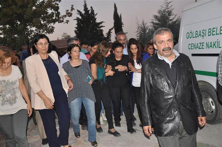 HDP’li Aysel Tuğluk'un annesinin cenazesinde saldırı! - Resim: 1