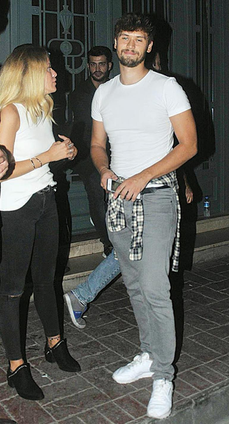 Oyuncu Serhan Onat sevgilisiyle yakalandı - Resim: 1