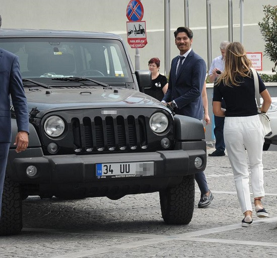 Aslışah Alkoçlar'dan 350 bin liralık hediyeye ilginç yorum - Resim: 1