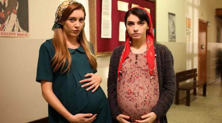 Sinem Kobal hangi diziyle ekranlara dönüyor? - Resim: 1