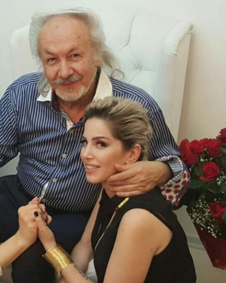 Mustafa Ceceli'nin eşi Selin İmer Ahmed Hulusi'nin dizlerine yattı - Resim: 2