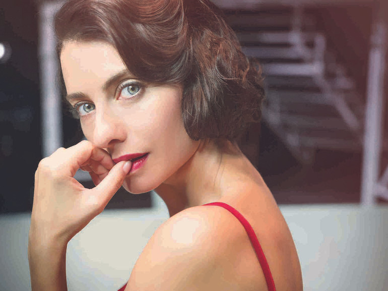 Tuba Ünsal Kürk Mantolu Madonna'da: 10 yıldan beri saçım ilk kez boyandı - Resim: 1