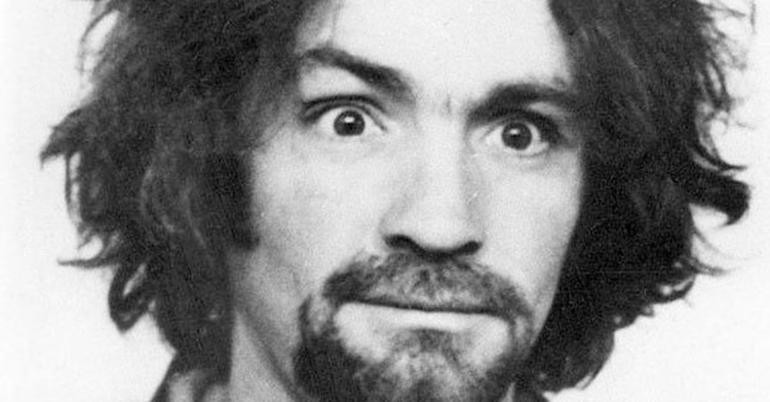 Dünyanın en ünlü seri katili Charles Manson öldü - Resim: 1