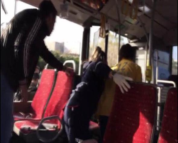 Sefaköy'de metrobüs kazası: Çok sayıda yaralı var - Resim: 4