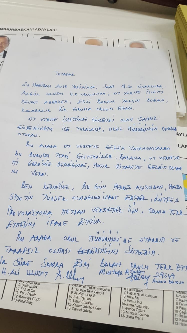 Seçmenler, müdürün odasına giren AKP'li Yalçın Akdoğan'ı yuhaladı - Resim: 1