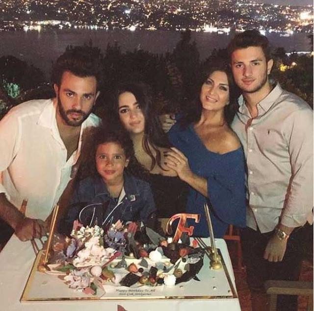 Sibel Can 49. yaşını çocuklarıyla kutladı - Resim: 1