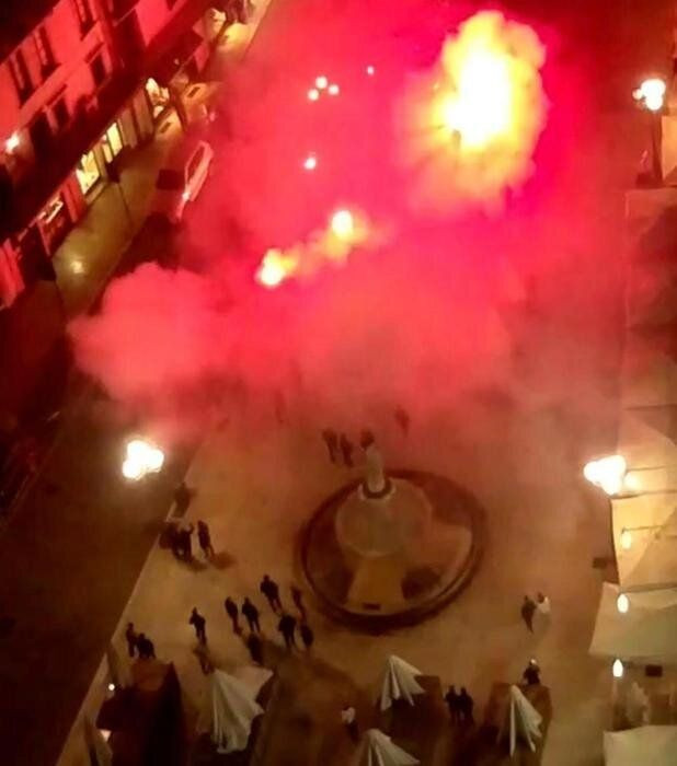 İtalya'da halk sokaklarda, protestolar büyüyor - Resim: 5