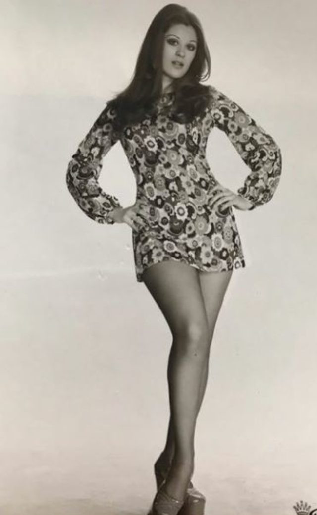 Gülşen Bubikoğlu'nun Süper Minili Paylaşımı Olay Yarattı - Resim: 1