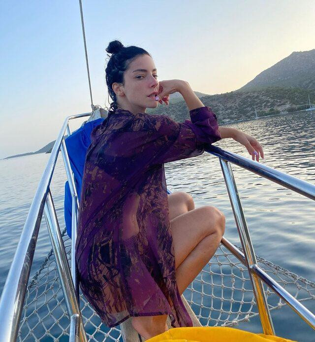 Merve Boluğur'dan Sıfır Makyaj Poz: Beğeni Yağmuruna Tutuldu! - Resim: 1