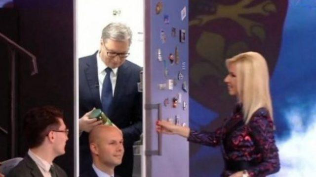 Cumhurbaşkanı Canlı Yayında Buzdolabından Çıktı - Resim: 1