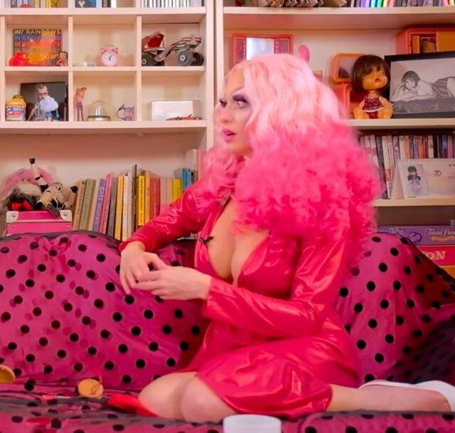 Nilperi Şahinkaya'dan Cinsel Yönelim Yanıtı: Hemcinsinle de Flört Edersin - Resim: 1