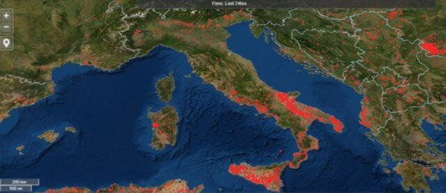 Türkiye'deki Orman Yangınları NASA'dan Görüntülendi - Resim: 2