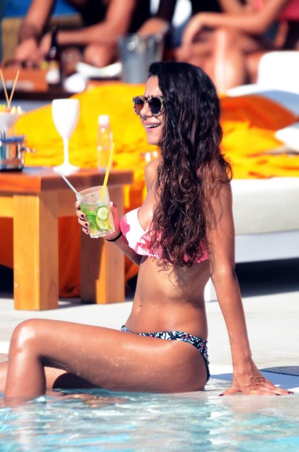 Beach Club'ta mankenli, defileli sezon finali - Resim: 2