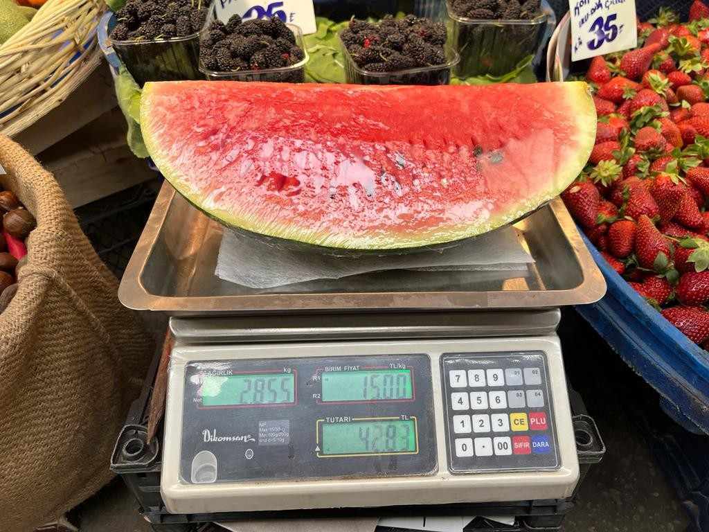 Almanya Bizi Kıskanıyor: Bir Dilim Karpuz 40 TL - Resim: 1