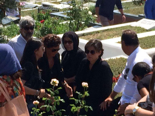 Vatan Şaşmaz son yolculuğuna uğurlandı - Resim: 1