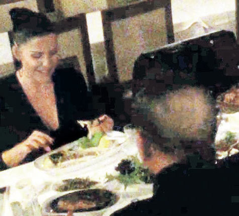 Popçu Sevcan'dan sevgilisi Mustafa Erdoğan'a özel konser - Resim: 1