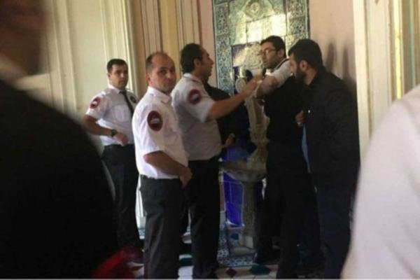 Nilhan Osmanoğlu hedef gösterdi, gericiler sergi bastı - Resim: 2