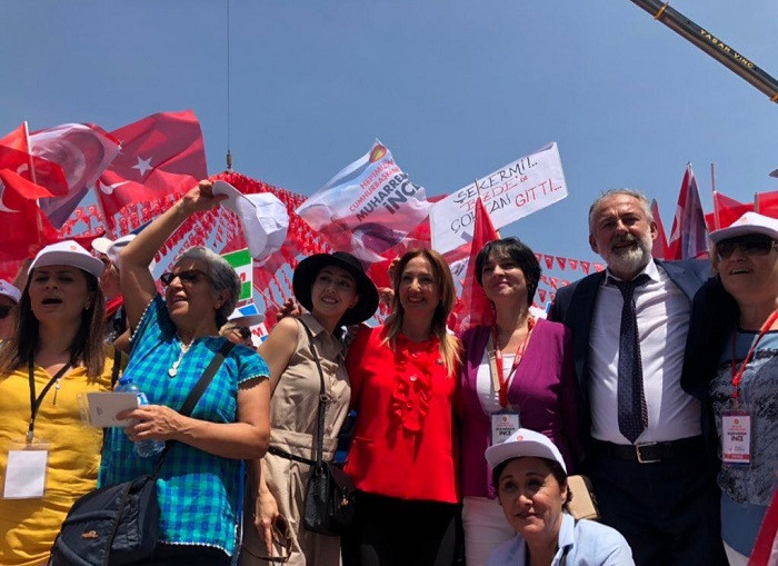 Aylin Nazlıaka: Muharrem İnce için kapı kapı dolaşıyorum - Resim: 2