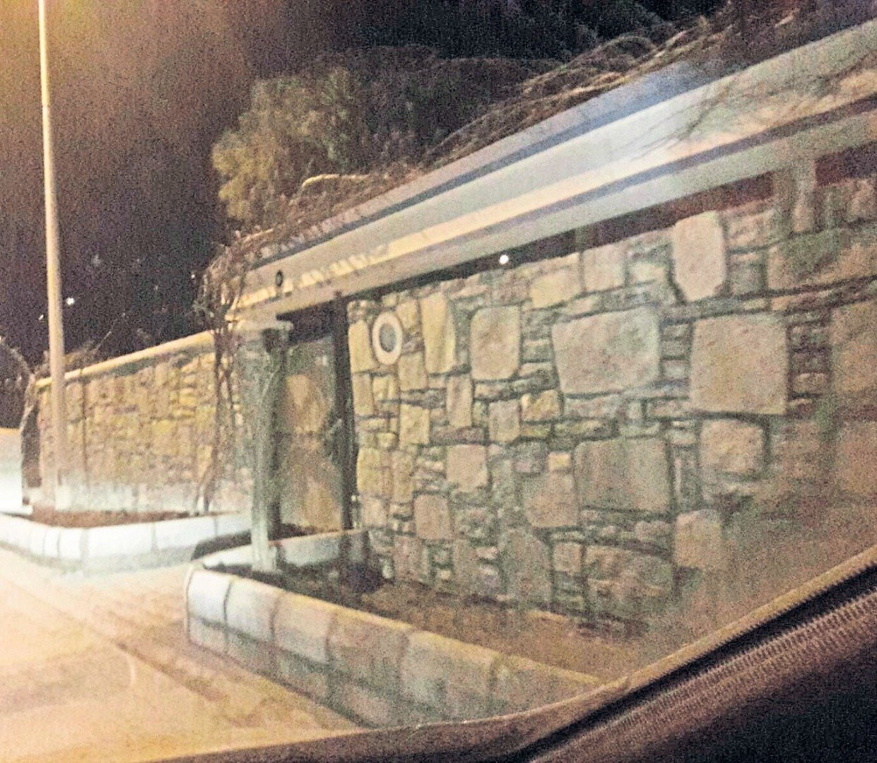 Murat Başoğlu eski eşiyle duvarların ardında… - Resim: 1