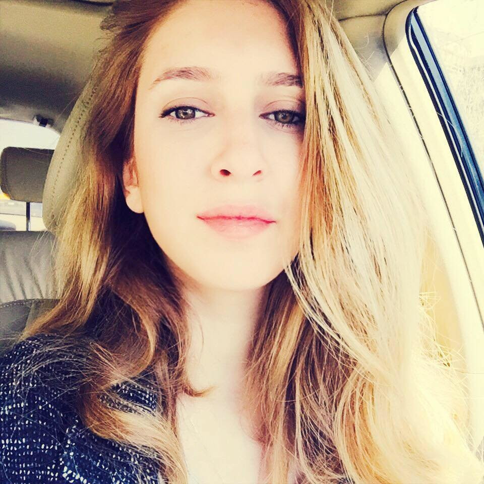 Jet kazasında ölen Ayşe And'ın ailesinden duygulandıran ilan - Resim: 1