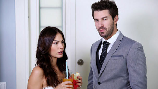 Demet Özdemir ve Efe Duru'nun samimi eğlencesi - Resim: 1