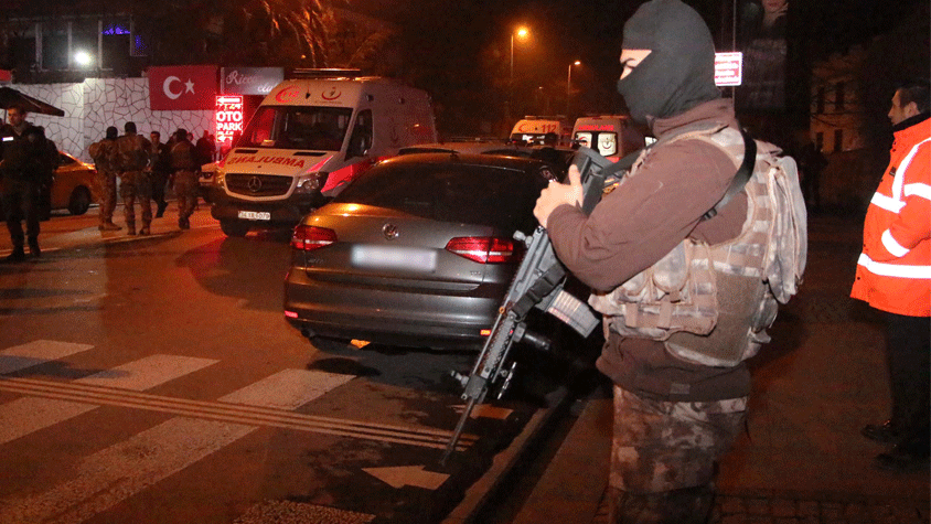 Hande Yener konseri sonrası silahlı çatışma - Resim: 1