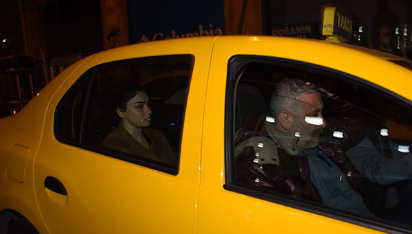 Onur Ünlü ile Hazar Ergüçlü ev arayışına girdi - Resim: 1