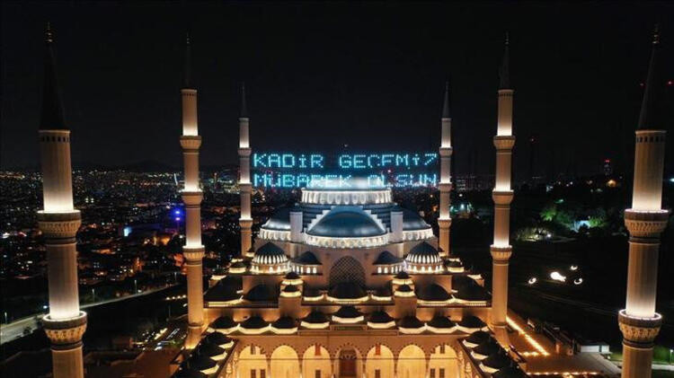 Kadir Gecesi 2021'de Hangi Gün İdrak Edilecek? - Resim: 1