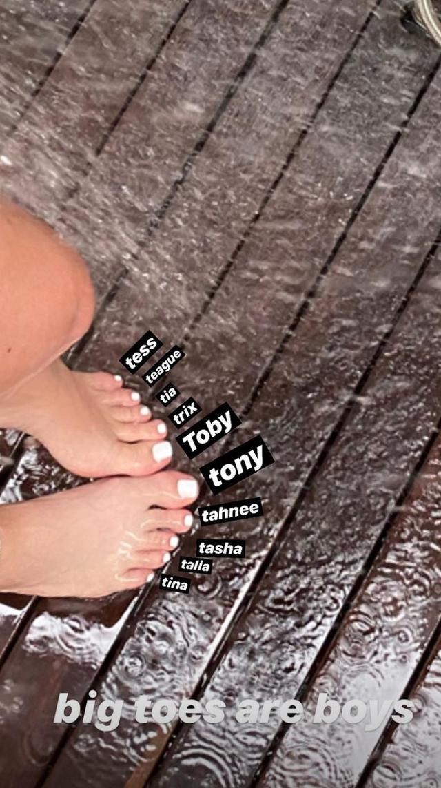 Kylie Jenner ayak parmaklarına isim taktı - Resim: 1