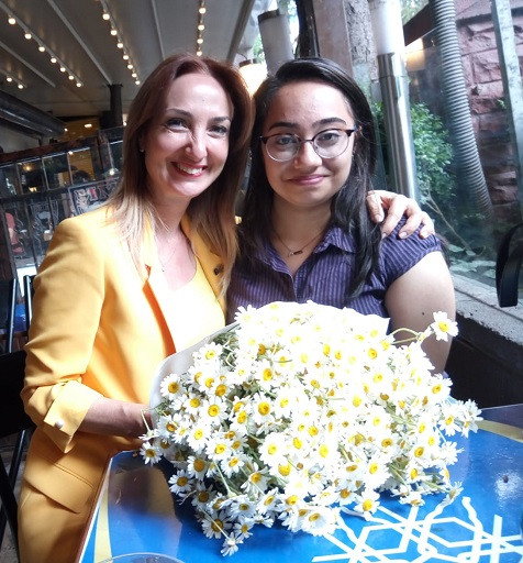 Aylin Nazlıaka: Muharrem İnce için kapı kapı dolaşıyorum - Resim: 1